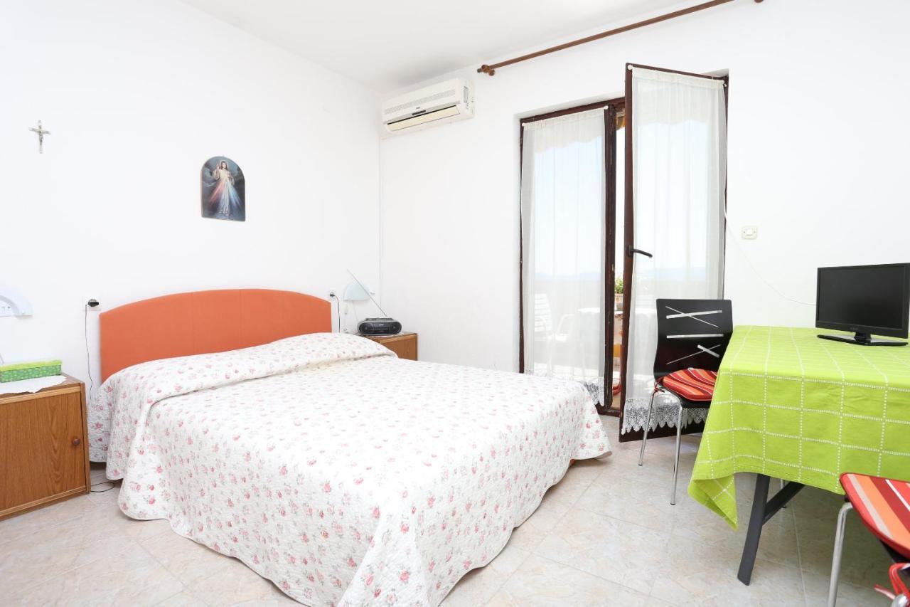 Apartments By The Sea Marusici, Omis - 1024 Mimice Exterior photo